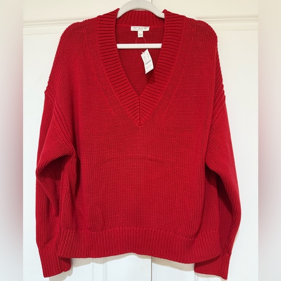 J. Crew Sweaters - J. Crew Relaxed V-Neck Sweater NWT Top Rated Sz L 💯% Cotton